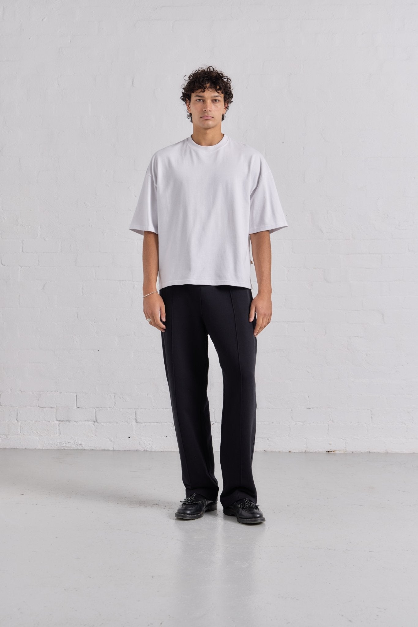 Heavyweight Essential T-Shirt - White - ASHA JASPER.